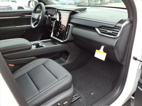 New 2026 GMC Acadia Elevation w/ Black Edition image 27