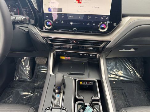 Used 2025 Lexus TX 350 AWD w/ Technology Package image 11