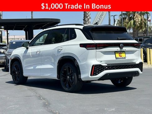 New 2026 Volkswagen Tiguan SE R-Line FWD image 5