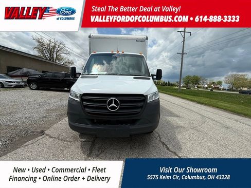 Used 2023 Mercedes-Benz Sprinter 3500 image 3