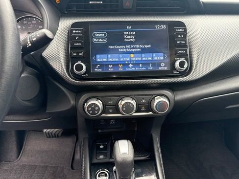 Used 2024 Nissan Kicks SV FWD image 17