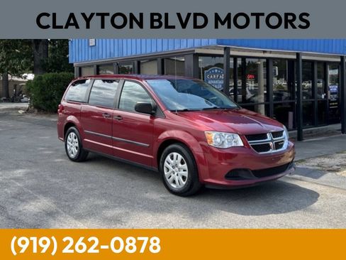 Used 2015 Dodge Grand Caravan American Value Package w/ UConnect Hands-Free Group FWD image 1