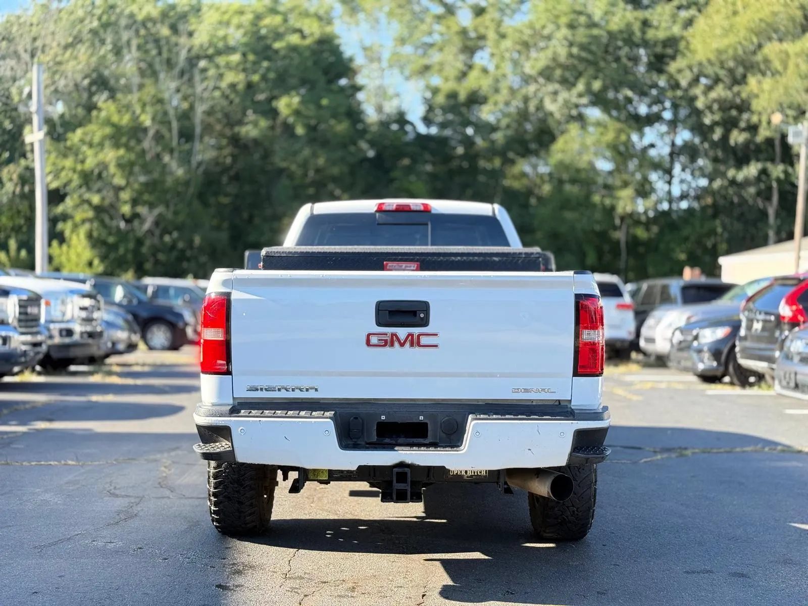 Used 2015 GMC Sierra 3500 Denali w/ Duramax Plus Package AWD/4WD image 8