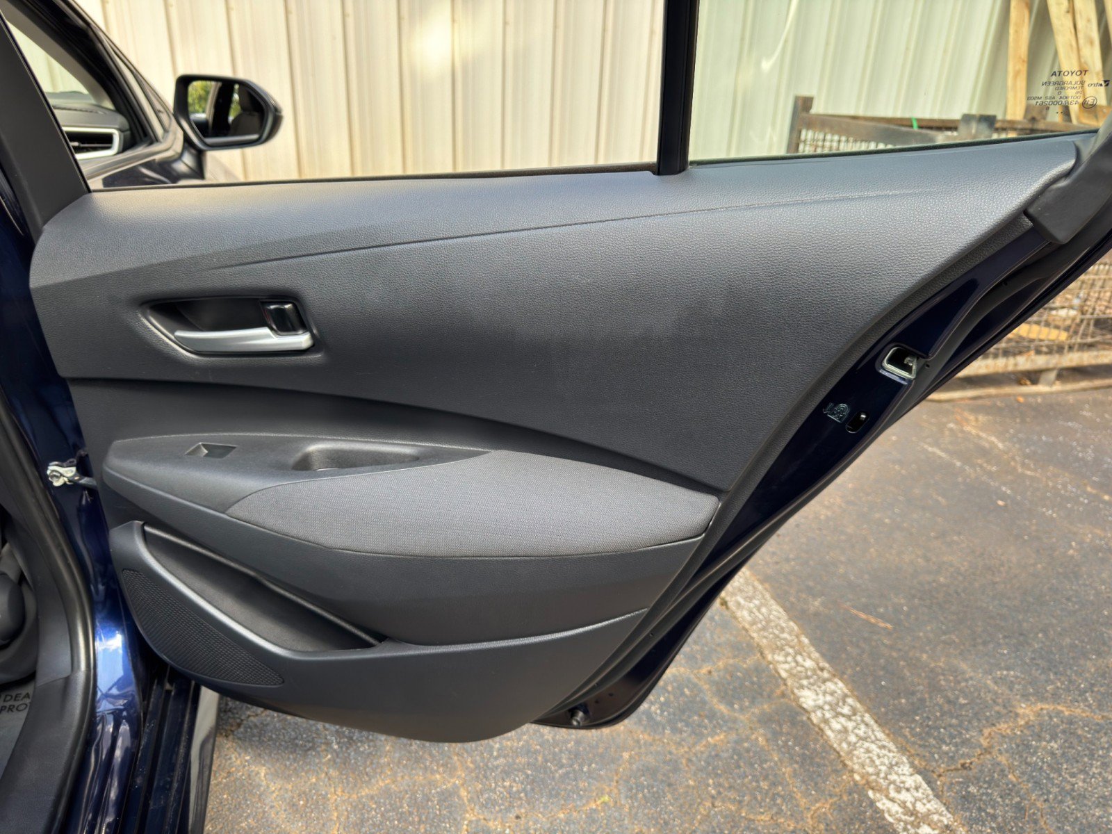 Used 2021 Toyota Corolla LE FWD image 37