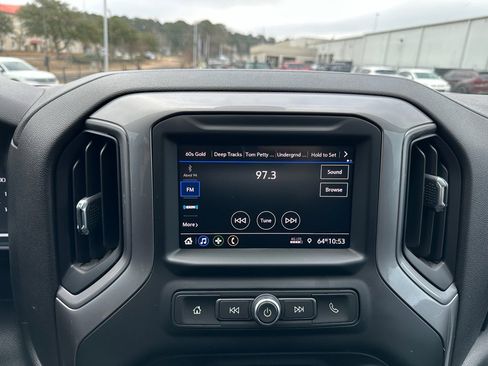 Used 2022 Chevrolet Silverado 1500 Custom w/ Safety Confidence Package image 11