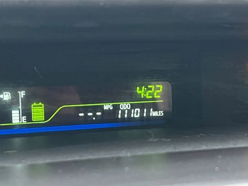 Used 2012 Toyota Prius V Two w/ Preferred Accessory Pkg image 18