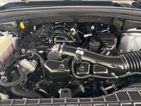 Used 2023 Jeep Grand Cherokee Limited image 31