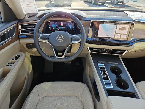 New 2026 Volkswagen Atlas SE image 7
