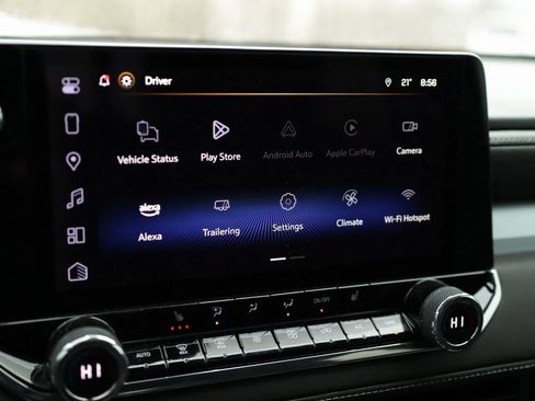 Used 2025 Chevrolet Colorado LT w/ Advanced Trailering Package image 13