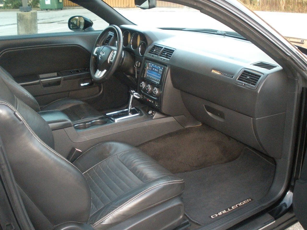 Used 2012 Dodge Challenger SXT Plus RWD image 28
