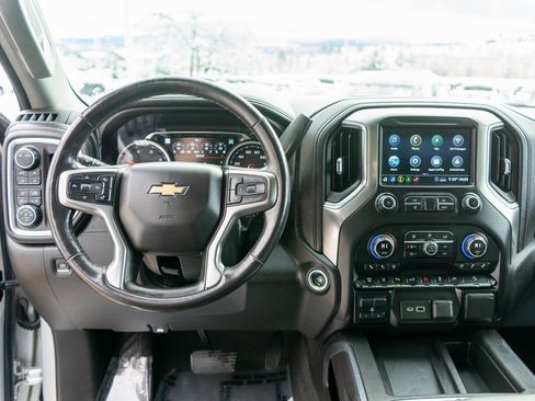 Used 2020 Chevrolet Silverado 3500 LTZ w/ LTZ Premium Package image 16