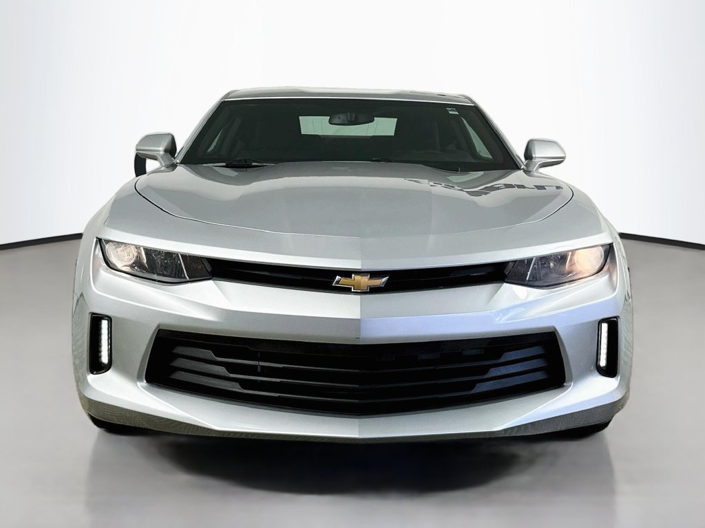 Used 2017 Chevrolet Camaro LT RWD image 2