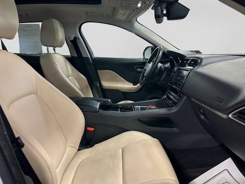 Used 2018 Jaguar F-PACE Premium AWD/4WD image 24