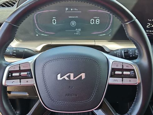 Used 2024 Kia Telluride S w/ S Sunroof Package FWD image 19