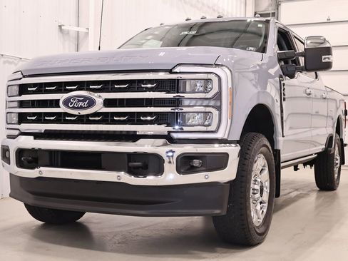 Certified 2025 Ford F250 Lariat w/ Lariat Ultimate Package AWD/4WD image 23