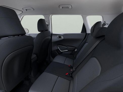 New 2025 Kia Soul LX image 18