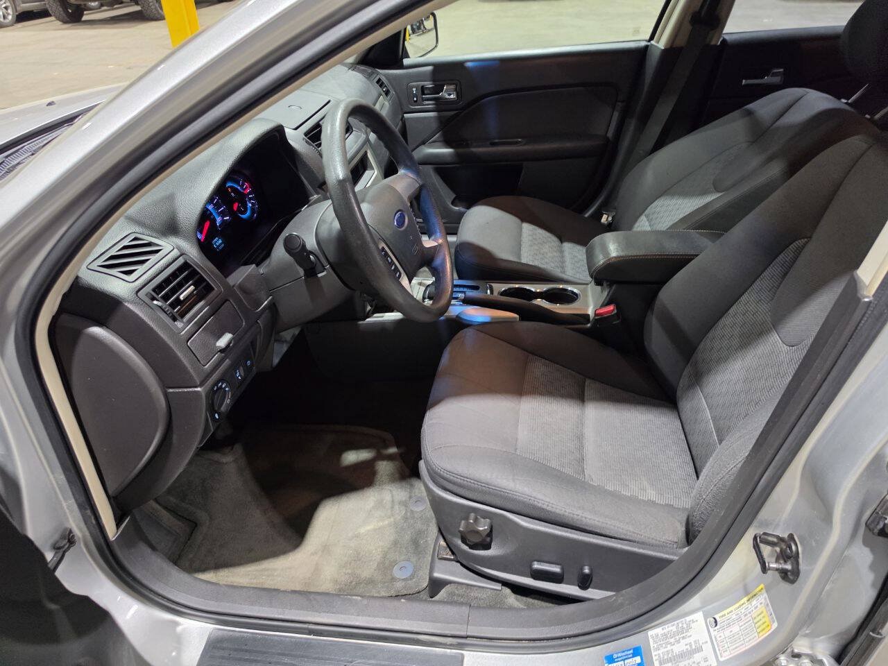 Used 2012 Ford Fusion SE FWD image 27
