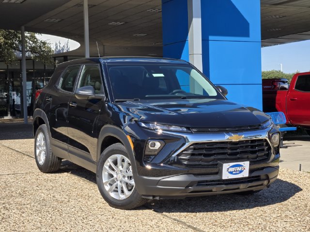 New 2026 Chevrolet TrailBlazer LS FWD image 2