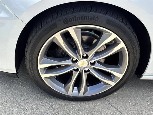 Used 2023 Chevrolet Malibu LT FWD image 13