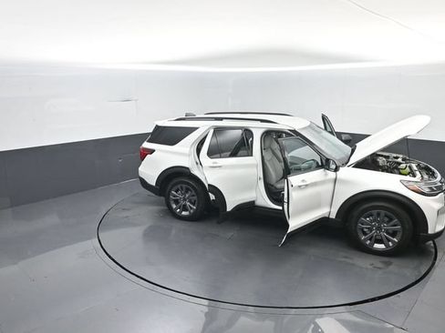 New 2026 Ford Explorer Active w/ Active Comfort Package AWD/4WD image 41