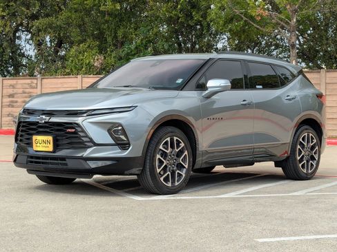 Used 2025 Chevrolet Blazer RS w/ Enhanced Convenience Package image 8