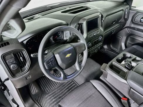 Used 2023 Chevrolet Silverado 1500 Custom RWD image 2