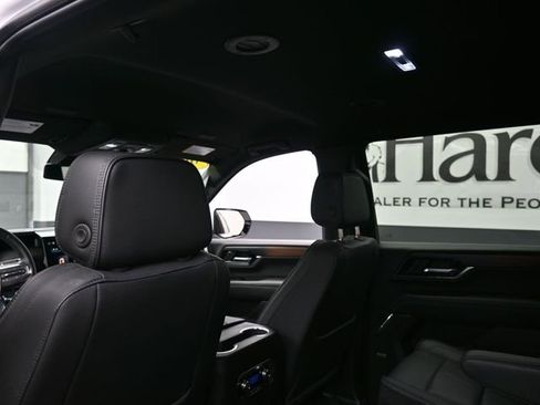 Used 2025 GMC Yukon XL Denali image 26