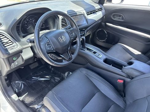 Used 2021 Honda HR-V EX-L image 16