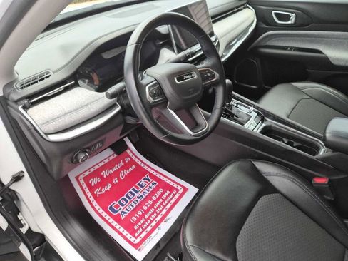 Used 2022 Jeep Compass Latitude w/ Convenience Group image 5