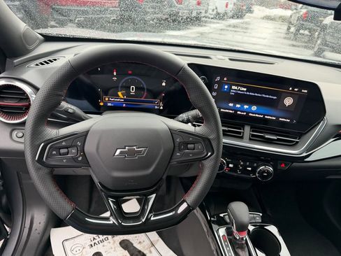 New 2026 Chevrolet Trax RS w/ Sunroof Package FWD image 2