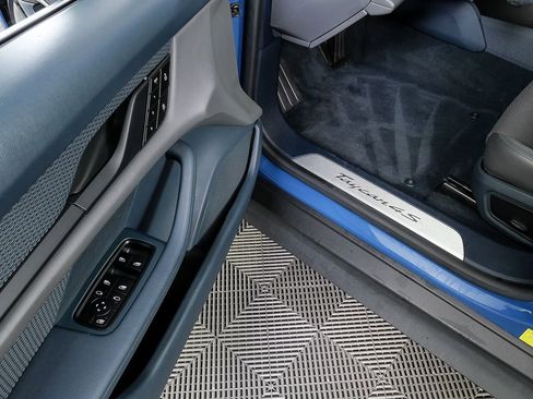 Certified 2022 Porsche Taycan 4S AWD/4WD image 7