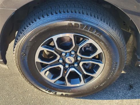 Certified 2022 Ford Expedition Max XLT image 8