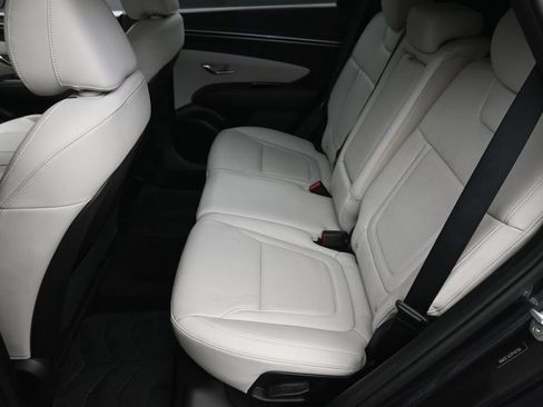 Certified 2023 Hyundai Tucson Limited AWD/4WD image 14