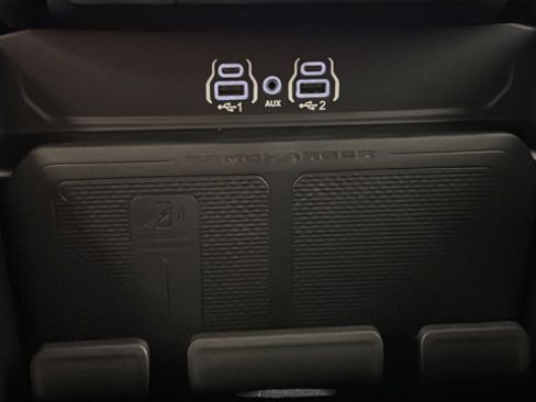 Used 2025 RAM 1500 Laramie w/ Sport Appearance Package AWD/4WD image 44