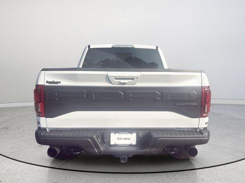 Used 2018 Ford F150 Raptor w/ Equipment Group 802A Luxury AWD/4WD image 8