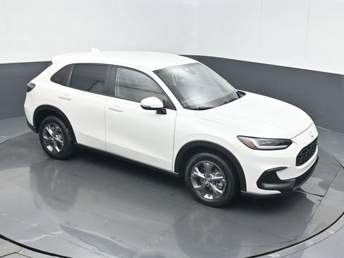 Certified 2026 Honda HR-V LX image 27