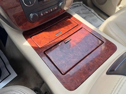 Used 2011 Chevrolet Tahoe LTZ image 23