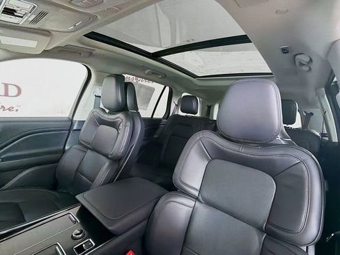 New 2026 Lincoln Aviator Reserve AWD/4WD image 24
