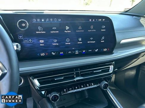 Used 2025 Chevrolet Traverse LT w/ Driver Confidence Package FWD image 28
