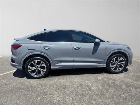 Used 2023 Audi Q4 e-tron Prestige AWD/4WD image 2