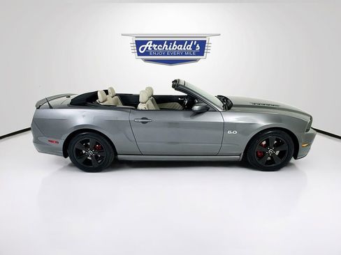 Used 2013 Ford Mustang GT Premium RWD image 9