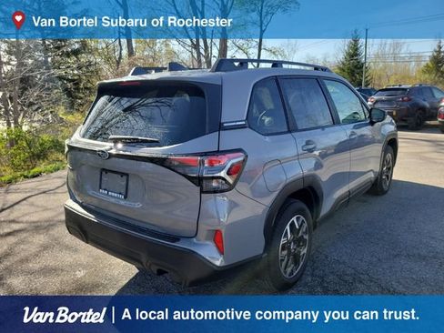 Certified 2025 Subaru Forester Premium AWD/4WD image 5