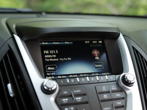 Used 2016 Chevrolet Equinox LS FWD image 12
