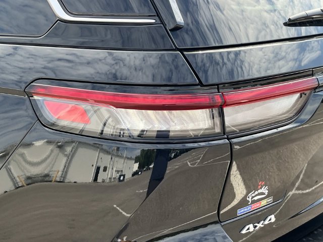 New 2027 Jeep Grand Cherokee Limited AWD/4WD image 10