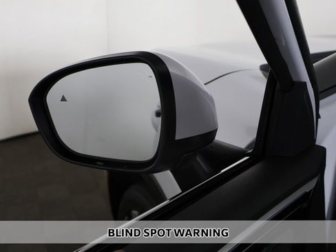 New 2026 Mitsubishi Outlander SEL image 8