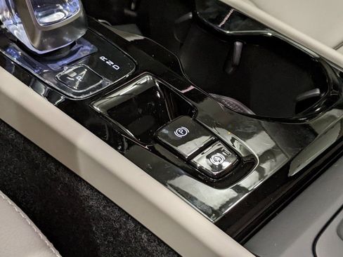 New 2026 Volvo XC40 B5 Ultra w/ Protection Package Premier image 20