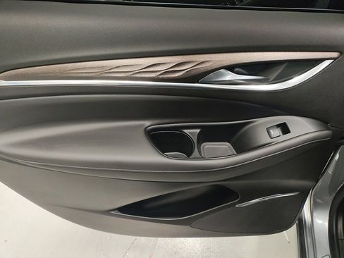 Certified 2024 Buick Enclave Avenir image 28