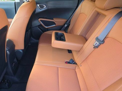 Used 2025 Kia Soul EX FWD image 12
