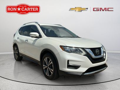 Used 2019 Nissan Rogue SV w/ Premium Package