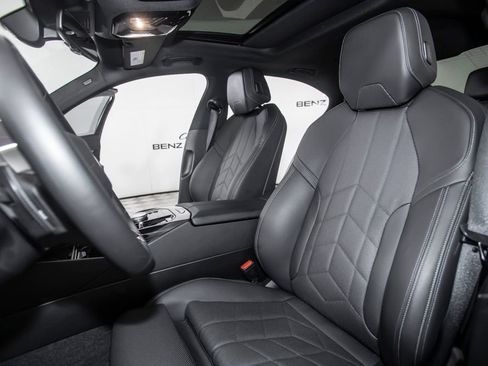 Used 2024 BMW 530i w/ M Sport Package RWD image 13